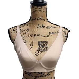 Aerie Bra Womens Size 36C Nude Wireless Smoothez Adjustable Straps Minimalist Ev